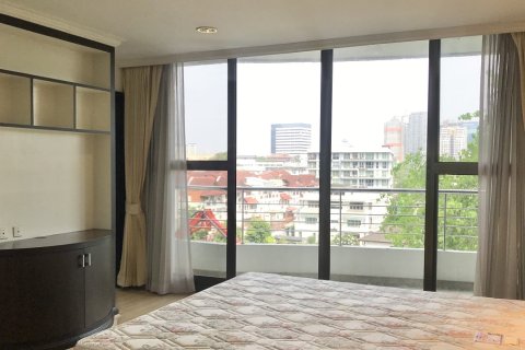 Condo in Ratchathewi, Bangkok, Thailand, 2 bedrooms № 200536 - photo 17