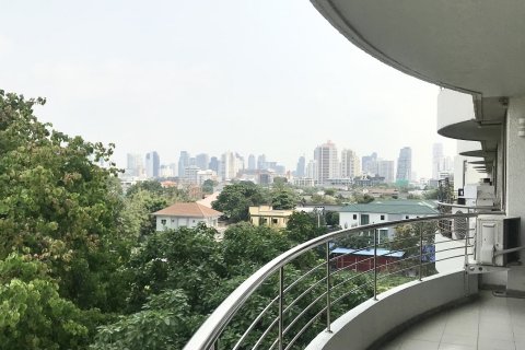 Condominio de 2 dormitorios en Ratchathewi, Bangkok, Tailandia № 200536