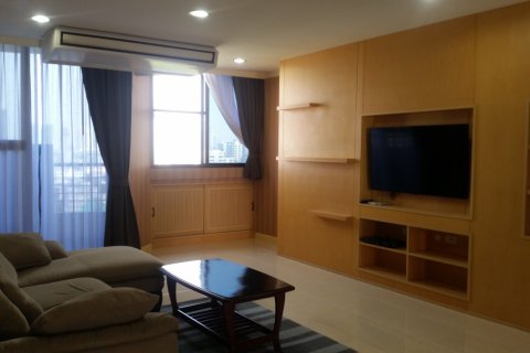 Condo in Ratchathewi, Bangkok, Thailand, 2 bedrooms № 200536 - photo 11