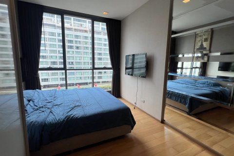 Condo à Watthana, Bangkok, Thaïlande, 1 chambre  № 200535 - photo 14