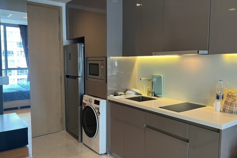 Condo à Watthana, Bangkok, Thaïlande, 1 chambre  № 200535 - photo 15