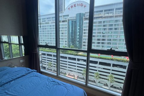 Condo à Watthana, Bangkok, Thaïlande, 1 chambre  № 200535 - photo 10