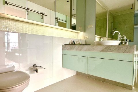 Condominio de 3 dormitorios en Bangkok, Tailandia № 202157 - foto 15