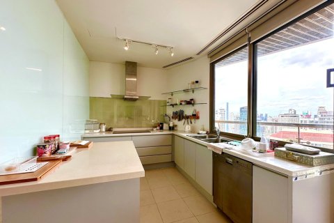 Condominio de 3 dormitorios en Bangkok, Tailandia № 202157 - foto 12