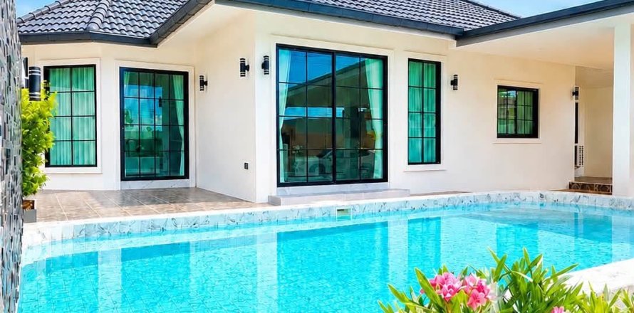 Chalet de 4 dormitorios en Pattaya, Tailandia № 202160