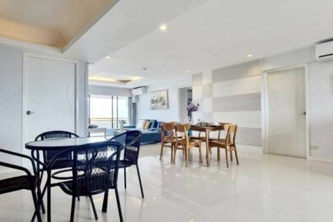 Condominio de 3 dormitorios en Sattahip, Tailandia № 144659 - foto 7