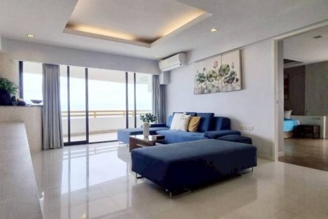 Condominio de 3 dormitorios en Sattahip, Tailandia № 144659 - foto 4