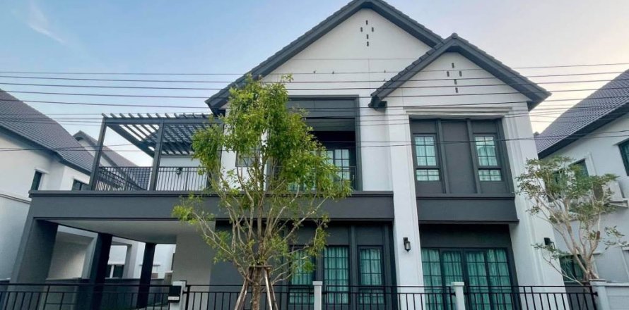 Casa de 4 dormitorios en Samut Prakan, Tailandia № 144663