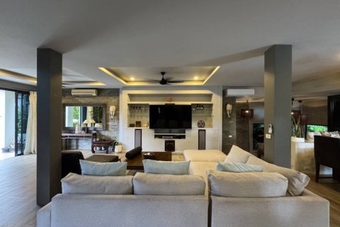 Chalet de 5 dormitorios en Surat Thani, Tailandia № 144661 - foto 7