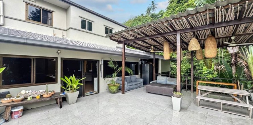 Chalet de 5 dormitorios en Surat Thani, Tailandia № 144661