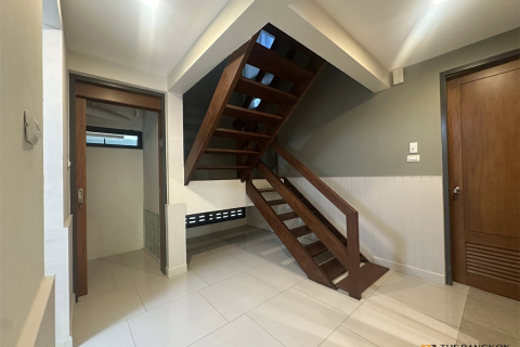 Haus in Bangkok, Thailand 4 Schlafzimmer № 189190 - Foto 4
