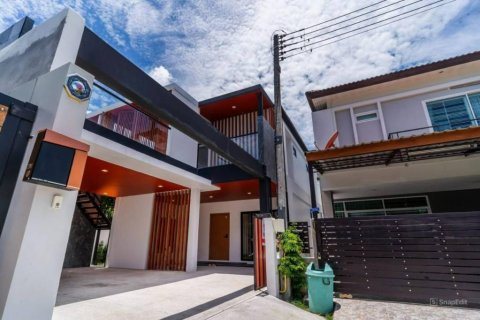 Maison à Phuket, Thaïlande 4 chambres № 117136
