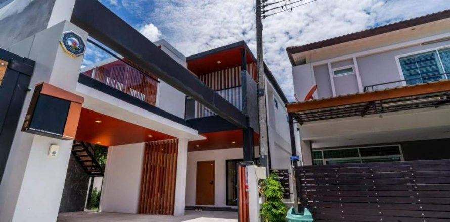 Casa de 4 dormitorios en Phuket, Tailandia № 117136