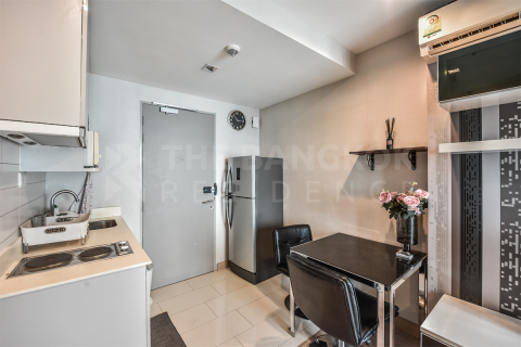 Condo in Bangkok, Thailand, 2 bedrooms № 187205 - photo 3