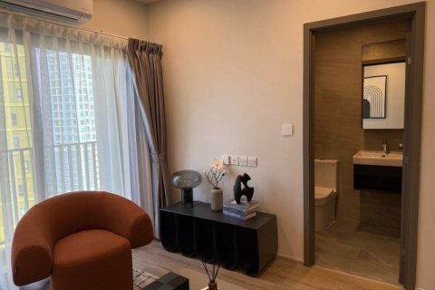 Condominio de 2 dormitorios en Chatuchak, Bangkok, Tailandia № 172766 - foto 2