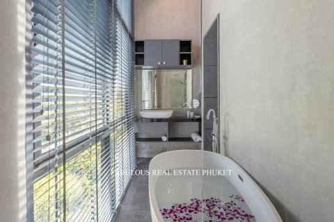 Chalet de 3 dormitorios en Bang Tao, Tailandia № 179563 - foto 13