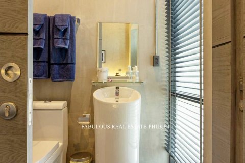 Chalet de 3 dormitorios en Bang Tao, Tailandia № 179563 - foto 10