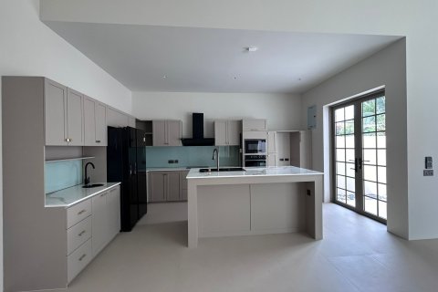 Chalet de 3 dormitorios en Phuket, Tailandia № 163568 - foto 2