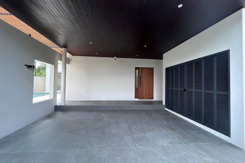 Chalet de 3 dormitorios en Phuket, Tailandia № 163568 - foto 9