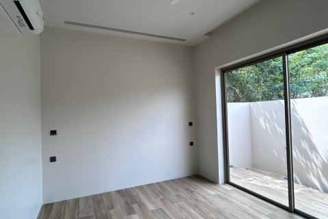 Chalet de 3 dormitorios en Phuket, Tailandia № 163568 - foto 7