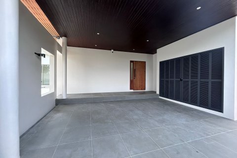 Chalet de 3 dormitorios en Phuket, Tailandia № 163568 - foto 4