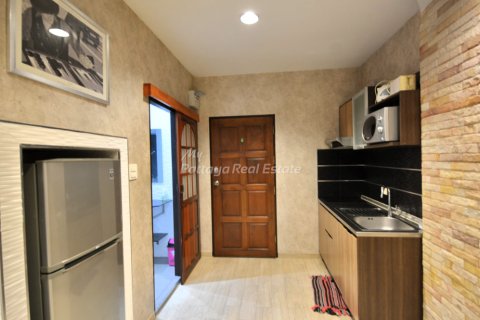 Estudio en el condominio en Bang Lamung, Tailandia № 205185 - foto 3
