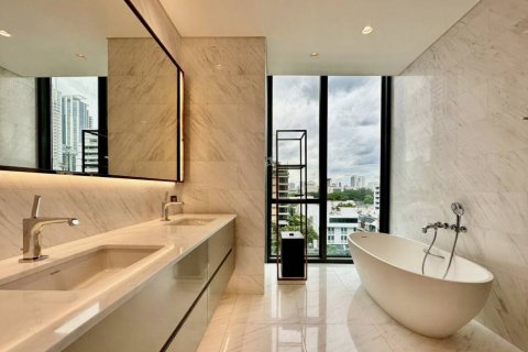 Condominio de 2 dormitorios en Bangkok, Tailandia № 134498 - foto 8