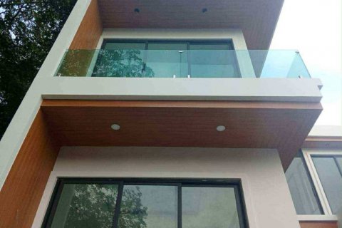Chalet de 4 dormitorios en Krabi, Tailandia № 134497 - foto 8