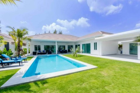 Chalet de 2 dormitorios en Hua Hin, Tailandia № 134501 - foto 4