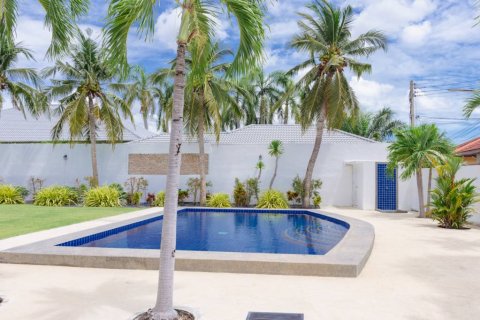 Casa de 5 dormitorios en Hua Hin, Tailandia № 134496 - foto 6