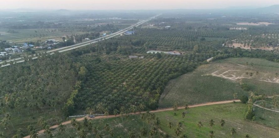 Terreno en Pattaya, Tailandia № 172756