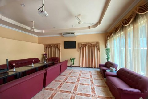 Chalet de 4 dormitorios en Pattaya, Tailandia № 172758 - foto 6