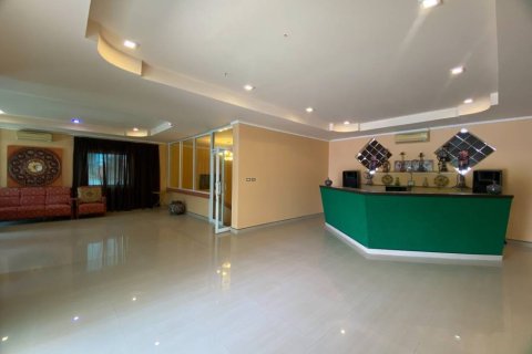 Chalet de 4 dormitorios en Pattaya, Tailandia № 172758 - foto 10