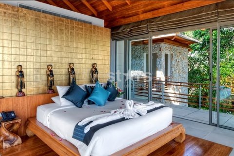 House in Phuket, Thailand 4 bedrooms № 67052 - photo 6