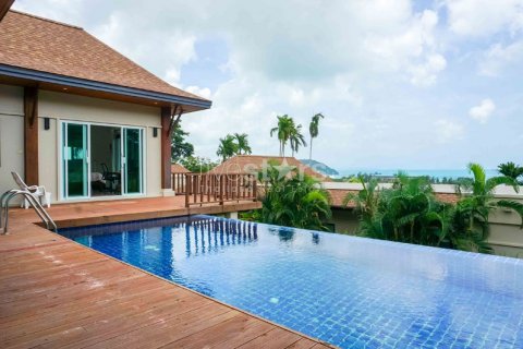 Casa de 4 dormitorios en Phuket, Tailandia № 67056 - foto 2