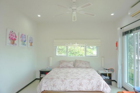 Casa de 4 dormitorios en Phuket, Tailandia № 67056 - foto 5