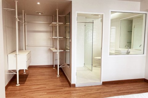 Condominio de 3 dormitorios en Bangkok, Tailandia № 143344 - foto 6