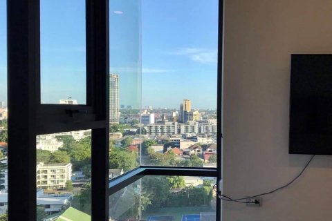 Condo in Bangkok, Thailand, 2 bedrooms  № 143346 - photo 4
