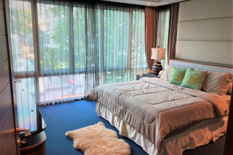 Condominio de 4 dormitorios en Bangkok, Tailandia № 143340 - foto 3