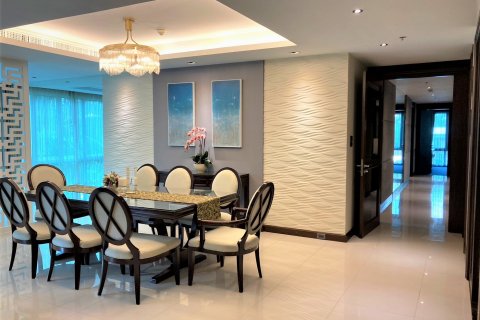 Condominio de 4 dormitorios en Bangkok, Tailandia № 143340 - foto 8
