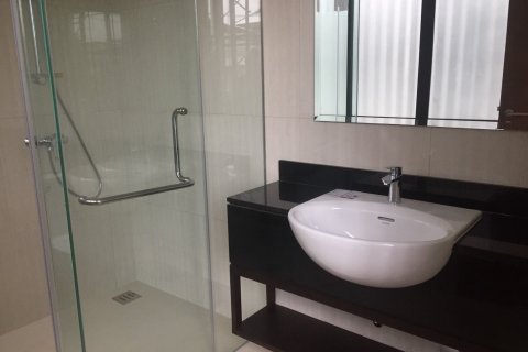 Adosado de 3 dormitorios en Phuket, Tailandia № 160215 - foto 4