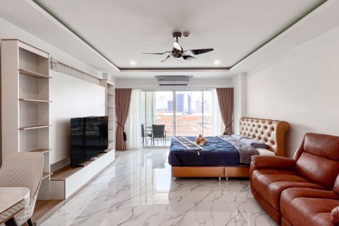 Studio dans le Condo à Bang Lamung, Thaïlande  № 205125