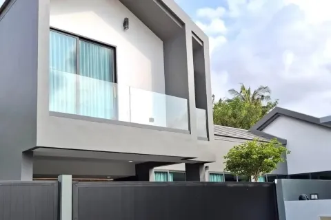 Villa in Pattaya, Thailand 3 bedrooms № 172196