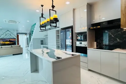 Villa in Pattaya, Thailand 3 bedrooms № 172196 - photo 6