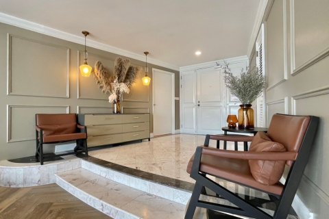 Condo in Bangkok, Thailand, 3 bedrooms  № 65913 - photo 7