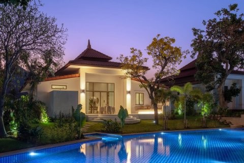 Chalet de 2 dormitorios en Hua Hin, Tailandia № 169801 - foto 5
