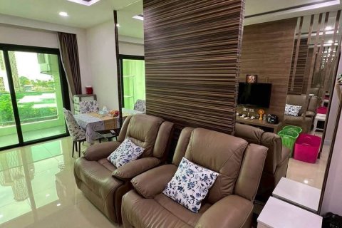 Apartamento de 3 habitaciones en Pattaya, Tailandia № 202222 - foto 2