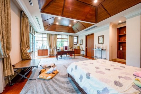 Casa de 5 dormitorios en Bangkok, Tailandia № 65934 - foto 13