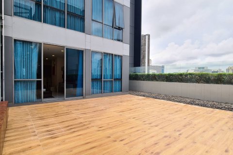 Condo in Bangkok, Thailand, 3 bedrooms  № 65933 - photo 3