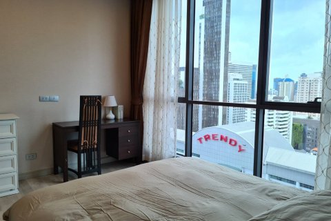 Condo in Bangkok, Thailand, 3 bedrooms  № 65933 - photo 7